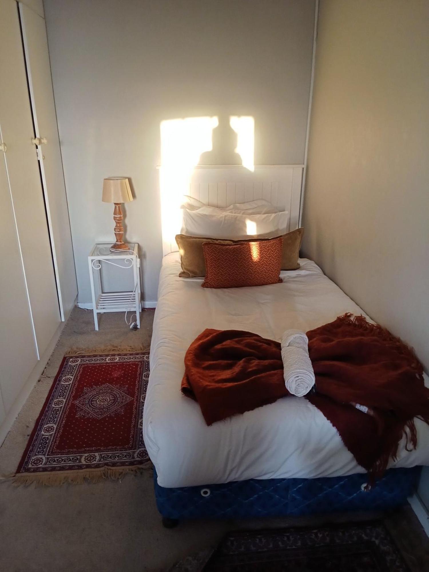 Kardinal Guesthouse ポート・エリザベス エクステリア 写真